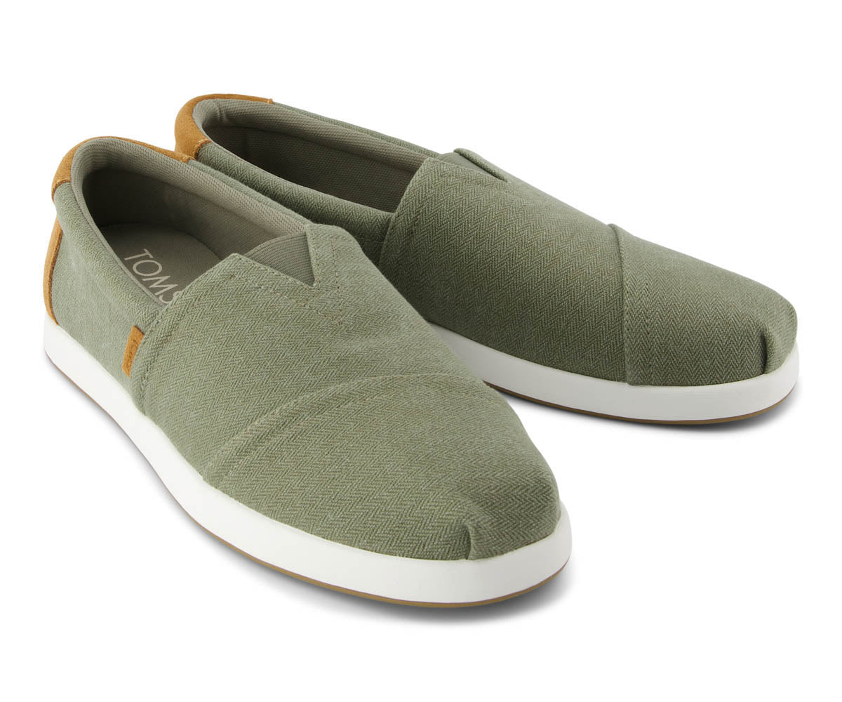 TOM10021895_M_ApFWD_VelverGreyHerringboneCanvas_TanSuede_F.jpg