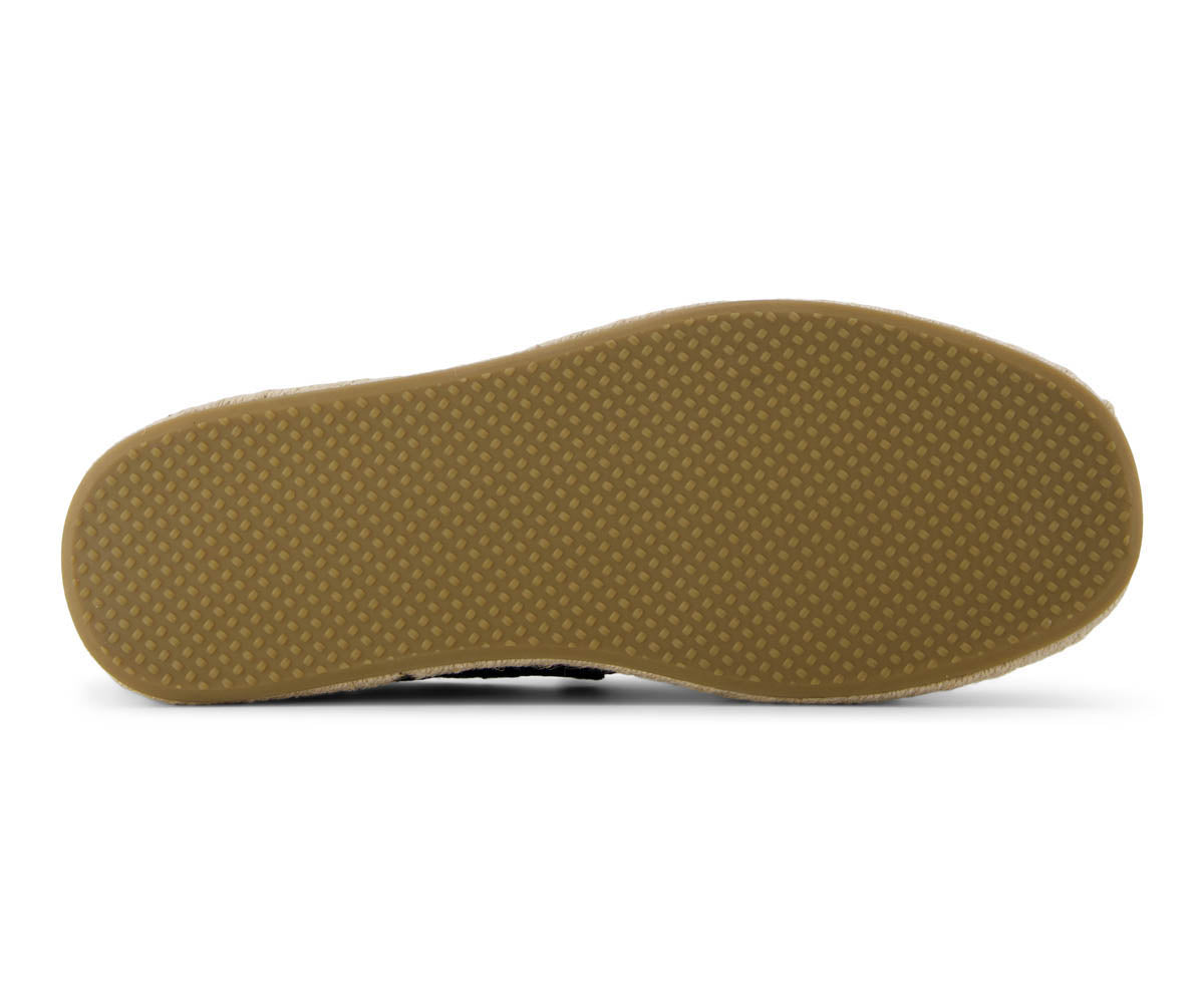 TOM10021909_M_Santiago_BlackDiamondPerforatedSuede_BS.jpg